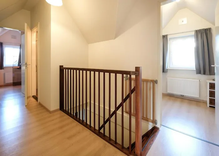 For Six Guests Sint Maartensvlotbrug