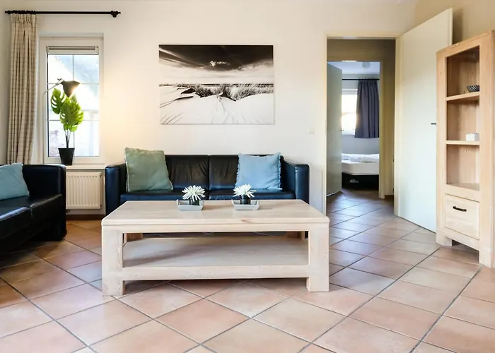 Casa vacanze For Six Guests Sint Maartensvlotbrug