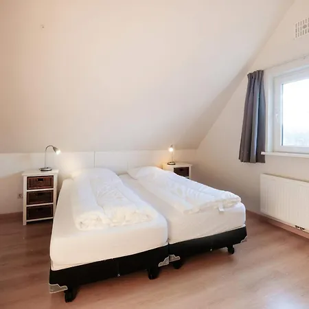 In Sint Maartenszee בית נופש Sint Maartensvlotbrug